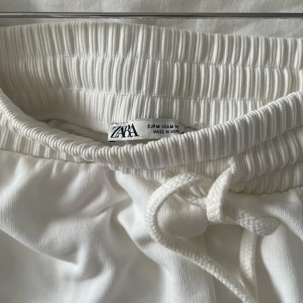 Zara Off-White Drawstring Cargo Joggers - Picture 4 of 5